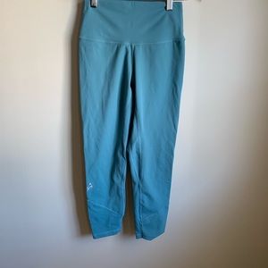 P’tula 7/8 legging Size Medium